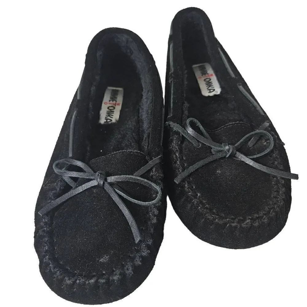 Minnetonka slip-on shoes for women